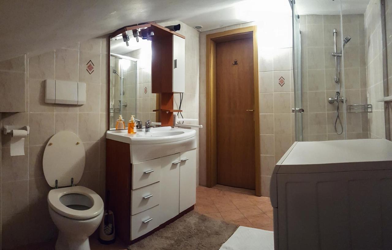 Rooms With Shared Kitchen Zver, Great For Hikers Hudajuzna Екстериор снимка